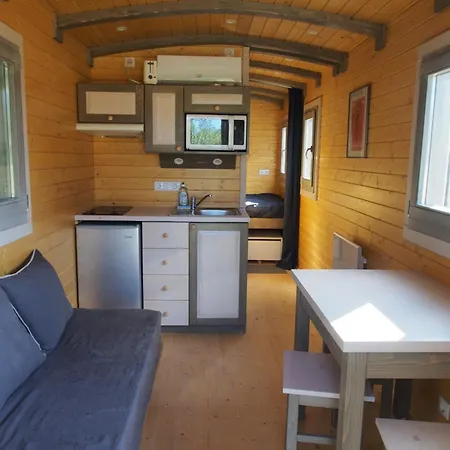 Campingplads Roulotte Avec Vue Sur La Mer, Proche D'etretat *