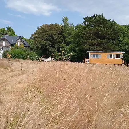 Campsite Roulotte Avec Vue Sur La Mer, Proche D'etretat *